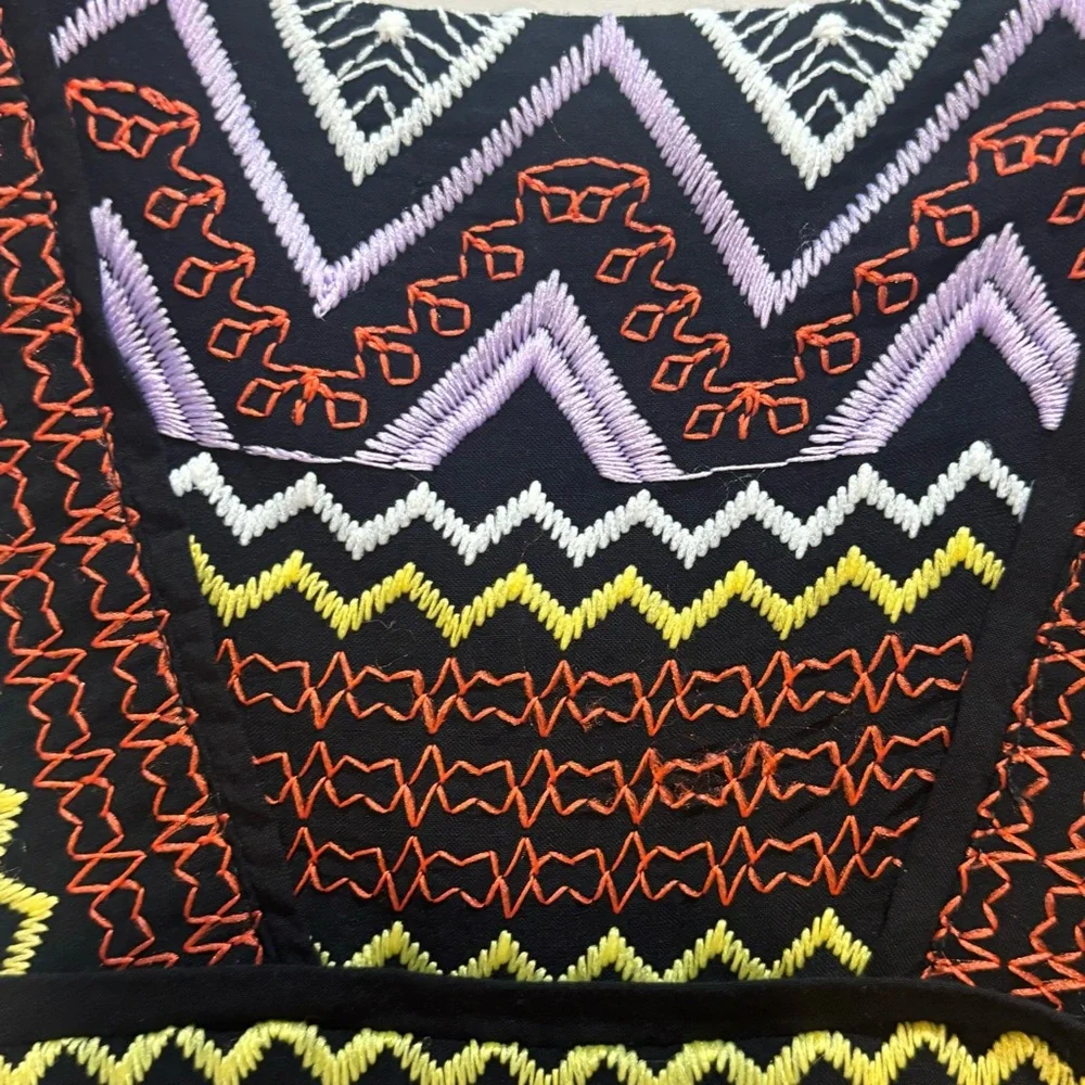 Anthropologie Akemi + Kin Geo-Embroidered Dress Size 4 EUC - Picture 6 of 15